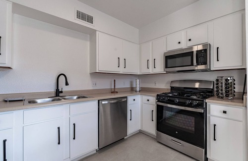 Springpointe Casa | Charming townhome with AC and WiFi in wonderful Green Valley