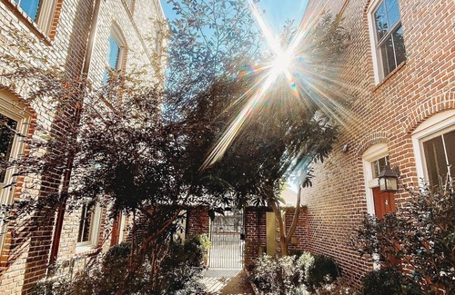 Hammond's Ferry Condominio | Charming Townhome in premiere neighborhood 5 miles from Augusta National