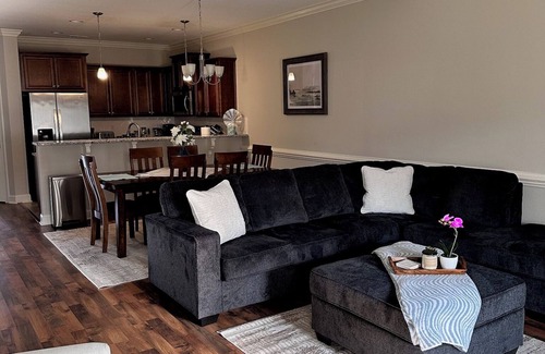 Greenville Casa | Charming townhome with everything you need in lovely Greenville