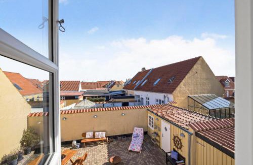 Logstor Casa | Charming Townhouse From 1877, Located In The Middle Of Løgstør Only 100 Meters From The Harbor