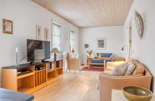 Logstor Casa | Charming Townhouse From 1877, Located In The Middle Of Løgstør Only 100 Meters From The Harbor