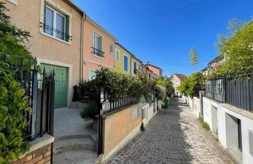 Amerique Casa | Charming townhouse with garden in the City of Love