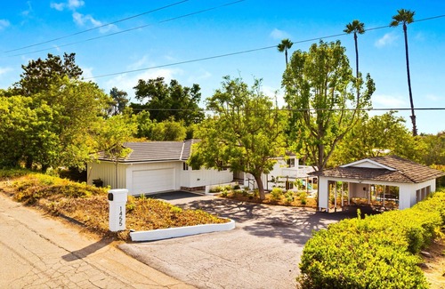 Fallbrook Casa | Charming & Tranquil Home in Wine Country with Game Room and Pool