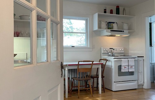 Northeast Harbor Cabaña | Charming Two-Bedroom Cottage in Northeast Harbor