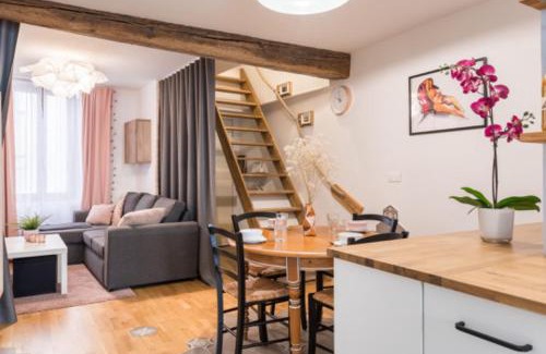 Saint Michel - Mairie Apartamento | Charming two-bedroom duplex Saxe Gambetta