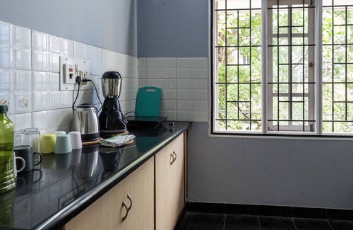 Bengaluru Apartamento | Charming Two Bedroom Apartment with balconies in Downtown Bangalore