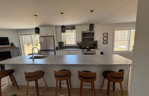 West Chatham Casa | Charming two year old 3Bd Rm 4 bath home .6mi to Ridgevale Beach