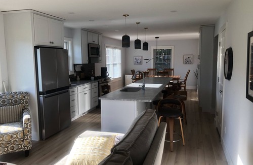 West Chatham Casa | Charming two year old 3Bd Rm 4 bath home .6mi to Ridgevale Beach