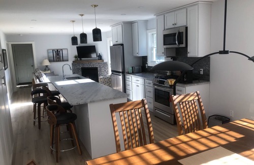 West Chatham Casa | Charming two year old 3Bd Rm 4 bath home .6mi to Ridgevale Beach