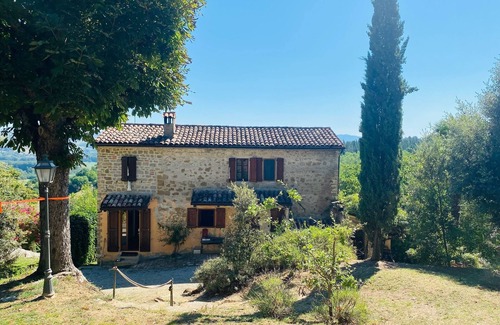 Bivio Lugnano Casa | Encantadora casa de vacaciones en Umbría 10p, increíbles vistas y piscina de 15m