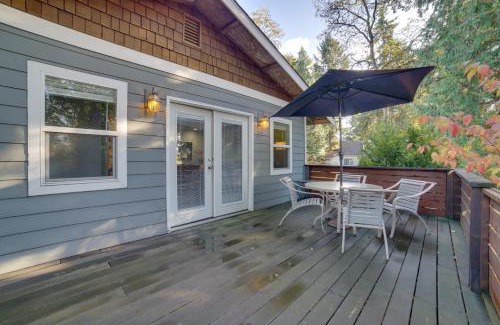 Newcastle Casa | Charming Unit with Deck about 3 Mi to Lake Washington!