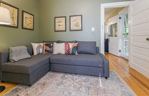 Montreat Casa | Charming Updated 1920's Cottage - Perfect for Groups and Families