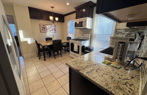 Lakewood Casa | Charming Updated 2-bedroom Lakewood Oasis