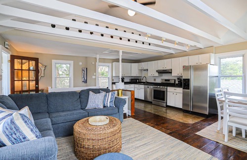 Stone Harbor Casa | Charming upside-down style single-family home