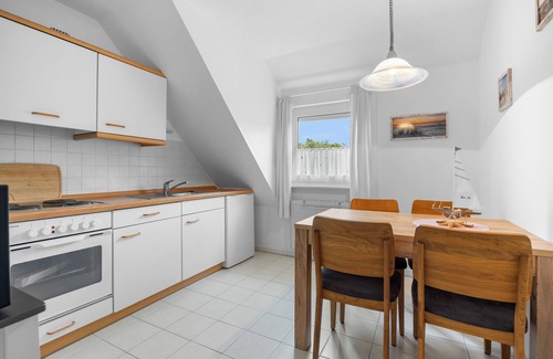 Fedderwardergroden Apartamento | Charming vacation apartment "Möwenschiet" in Wilhelmshaven-North for small families.
