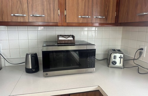 Depew Casa | Charming 3-bedroom house with WiFi and AC in Depew