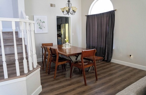 Nut Tree Casa | Charming Vacaville Escape – Cozy and Comfortable House