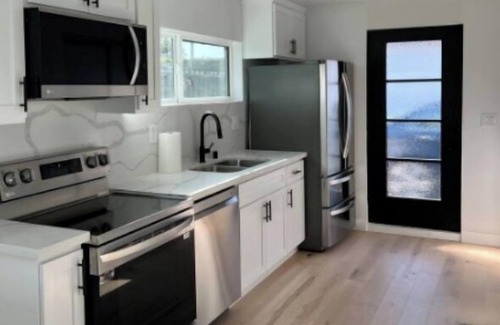 Mar Vista Casa | Charming Venice guesthouse