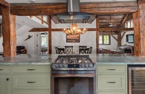 Warren Casa | Charming Vermont Farmhouse Retreat: Three Unique Units Combined