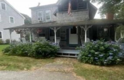 East Chop Casa | Charming, Victorian in East Chop
