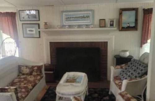 East Chop Casa | Charming, Victorian in East Chop