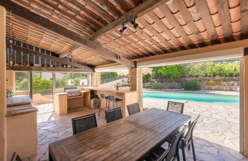Les Issambres Villa | Charming villa in LES ISSAMBRES with SEA VIEW and swimming pool