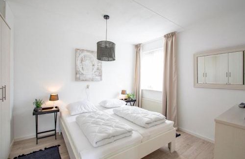 Julianadorp aan zee Villa | Charming villa near sandy beach