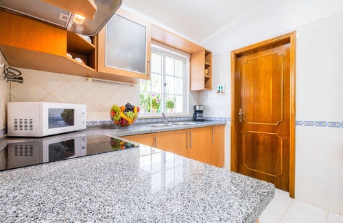 Armacao de Pera Villa | Charming villa w/ BBQ near beach, Armação