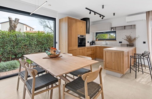 Kadumi Villa | Villa Vallis / Beautiful Villa Vallis near Poreč, Istria
