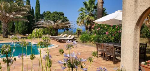 Plage d'Argeles Apartamento | Charming villa with pool, sea and mountain views