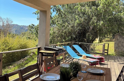 Santa Giulia Villa | Encantadora villa *** con vista al mar golfo de santa giulia