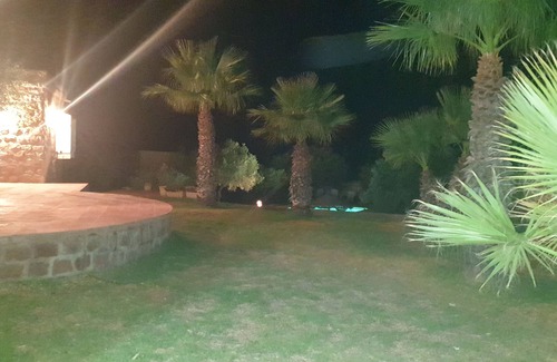 Taklisah Villa | Charming villa with swimming pool