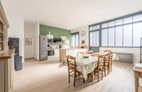 Sacy-le-Petit Cabaña | Espaciosa Casa Rural para 8, Totalmente Equipada con Wifi y Parking en Sacy-le-Petit