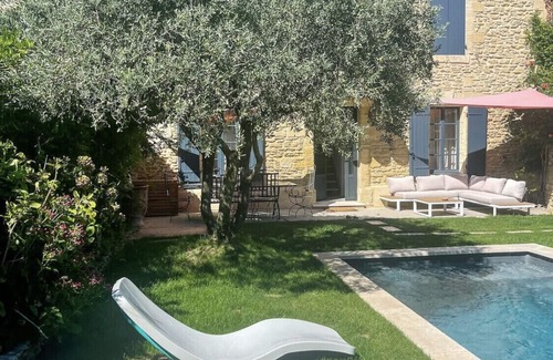 Pujaut Casa | Charming village house & pool in Provence