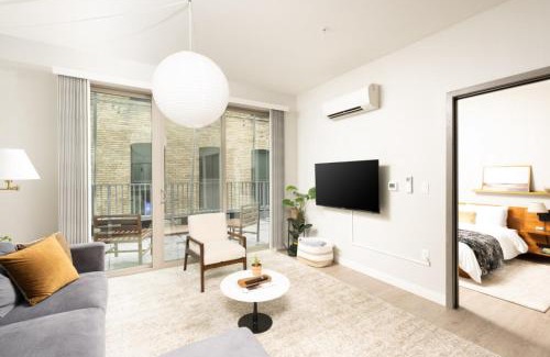 Fifth Ward Apartamento | Charming Walkers Point Apt with Balcony