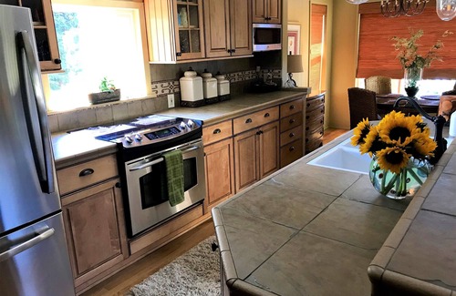 Allyn-Grapeview Casa | Waterfront Cottage con Encanto en Treasure Island