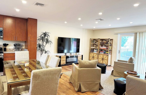 Saugerties South Apartamento | Charming Waterfront 3BR, Hot Tub, Kayaks, Sauna, Pet Friendly,