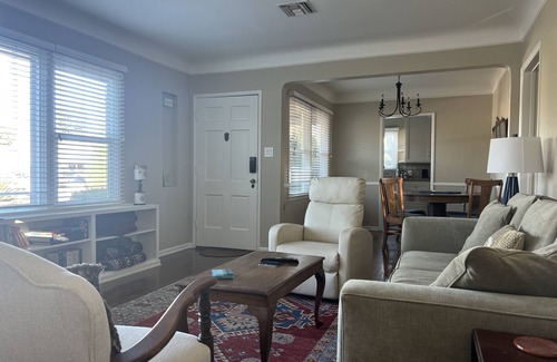 Valley Glen Casa | Charming, Well Appointed Suburban Bungalow with Grassy Yard