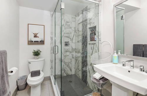 West Highland Apartamento | Charming & Well Designed Studio in Prime Walkable Location