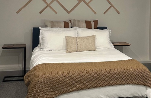 West Highland Apartamento | Charming & Well Designed Studio in Prime Walkable Location