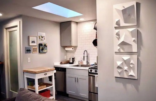 North Admiral Cabaña | Charming West Seattle Hidaway ★ Great Location