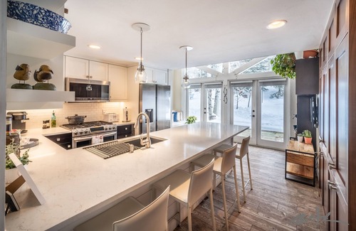 Matterhorn Village Chalet De Esquí | Charming West Vail 4 Bedroom, 3 Bathroom Mountain Chalet with Private Hot Tub