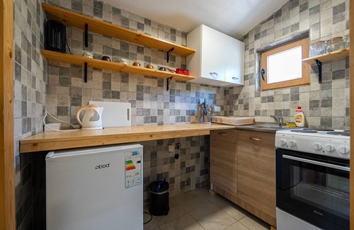 Montenegro Coast Cabina | Charming wood cabin in the heart of a farm, surrounded by nature and fresh air.
