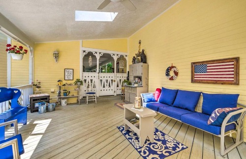 Woodbridge Apartamento | Charming Woodbridge Apt with Porch and Gazebo!