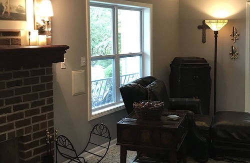 Atchison Apartamento | Charming wooded retreat 3 min from Atchison.