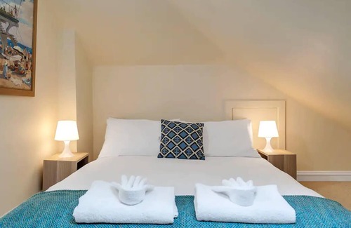 Balmain Casa | Charming Workers Cottage in a Perfect Enclave