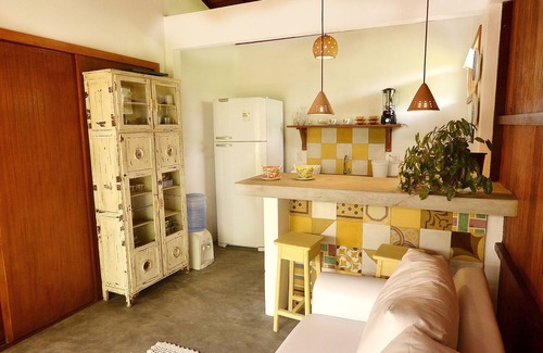Barra Grande Casa | Charming Yellow Bungalow on Algodões Beach with full kitchen.