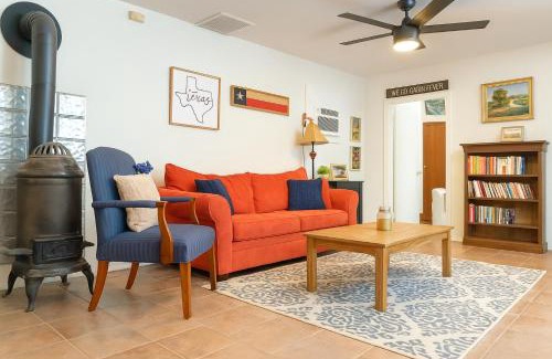 Nocona Casa | Charmingrusticcabinfarmpet Friendlyaffordable