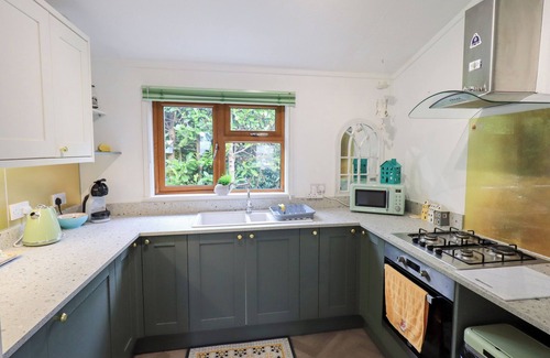 Capernwray Cabaña | CHARNWOOD, pet friendly, country holiday cottage in Carnforth