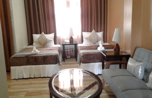 Dumaguete Hotel | Charo's Dormitel